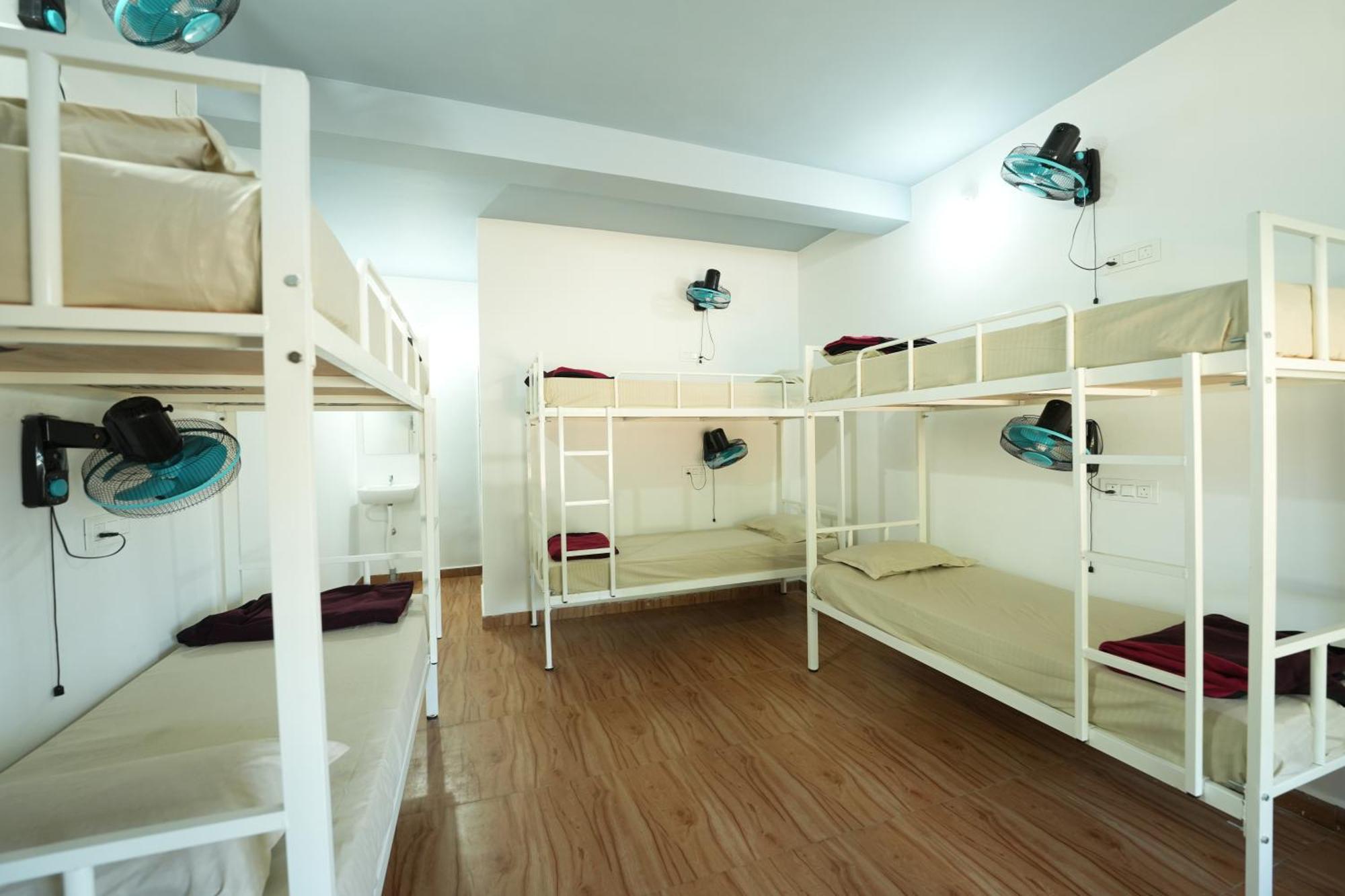Borrbo Beach Hostel Gokarna Kültér fotó
